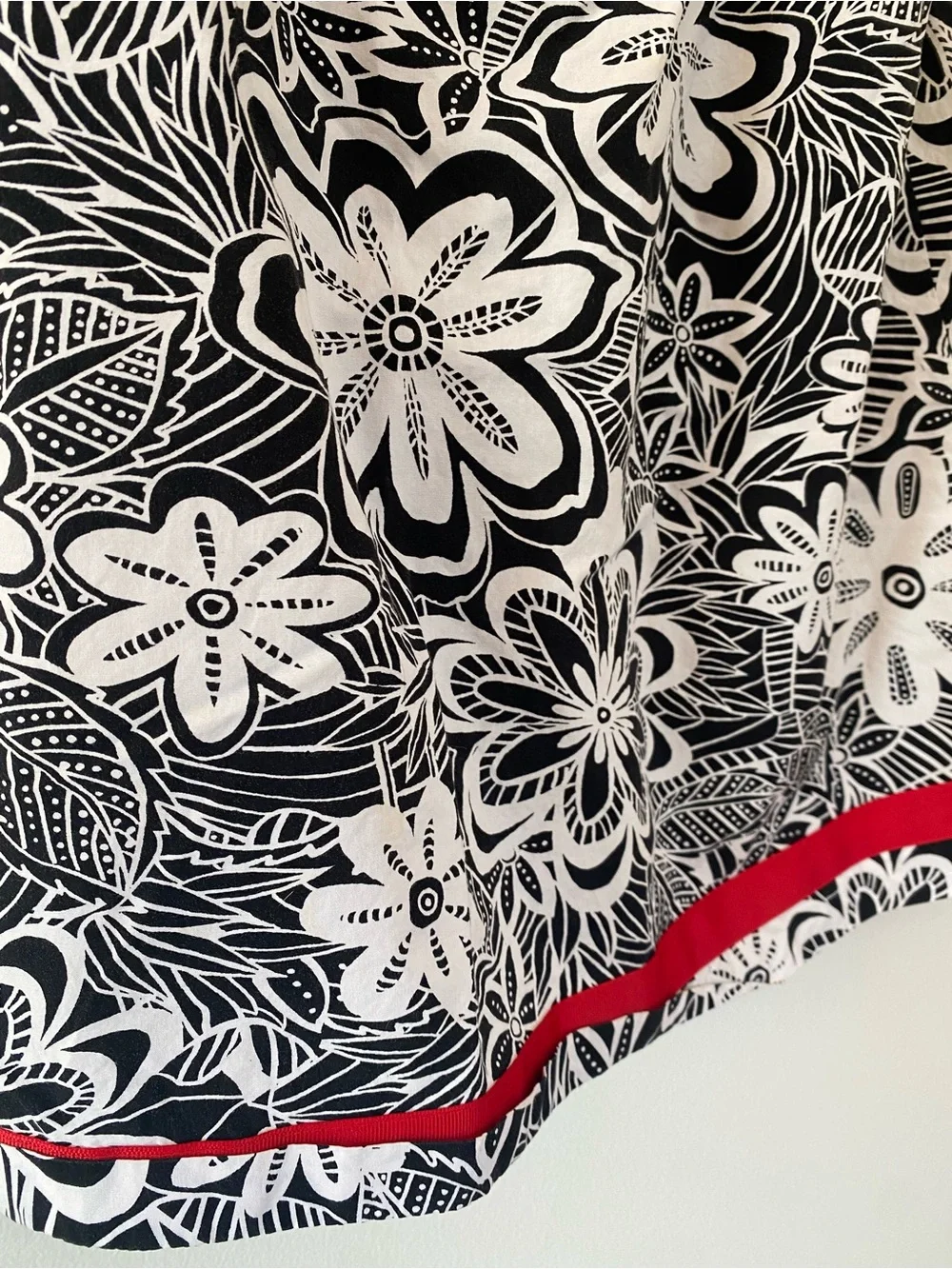 Hanna Andersson girls Black and White  Floral Print Cotton Dress - size 6